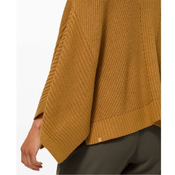 Lululemon Softer Still Wrap Sweater Cape Poncho Modern - Picture 5 of 16
